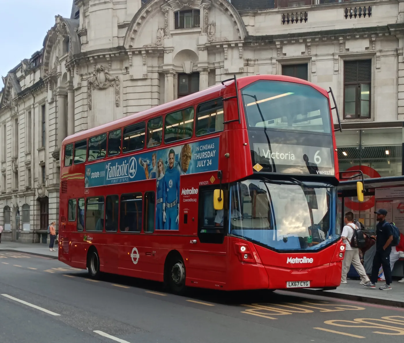 A route 6 bus bound for Victoria