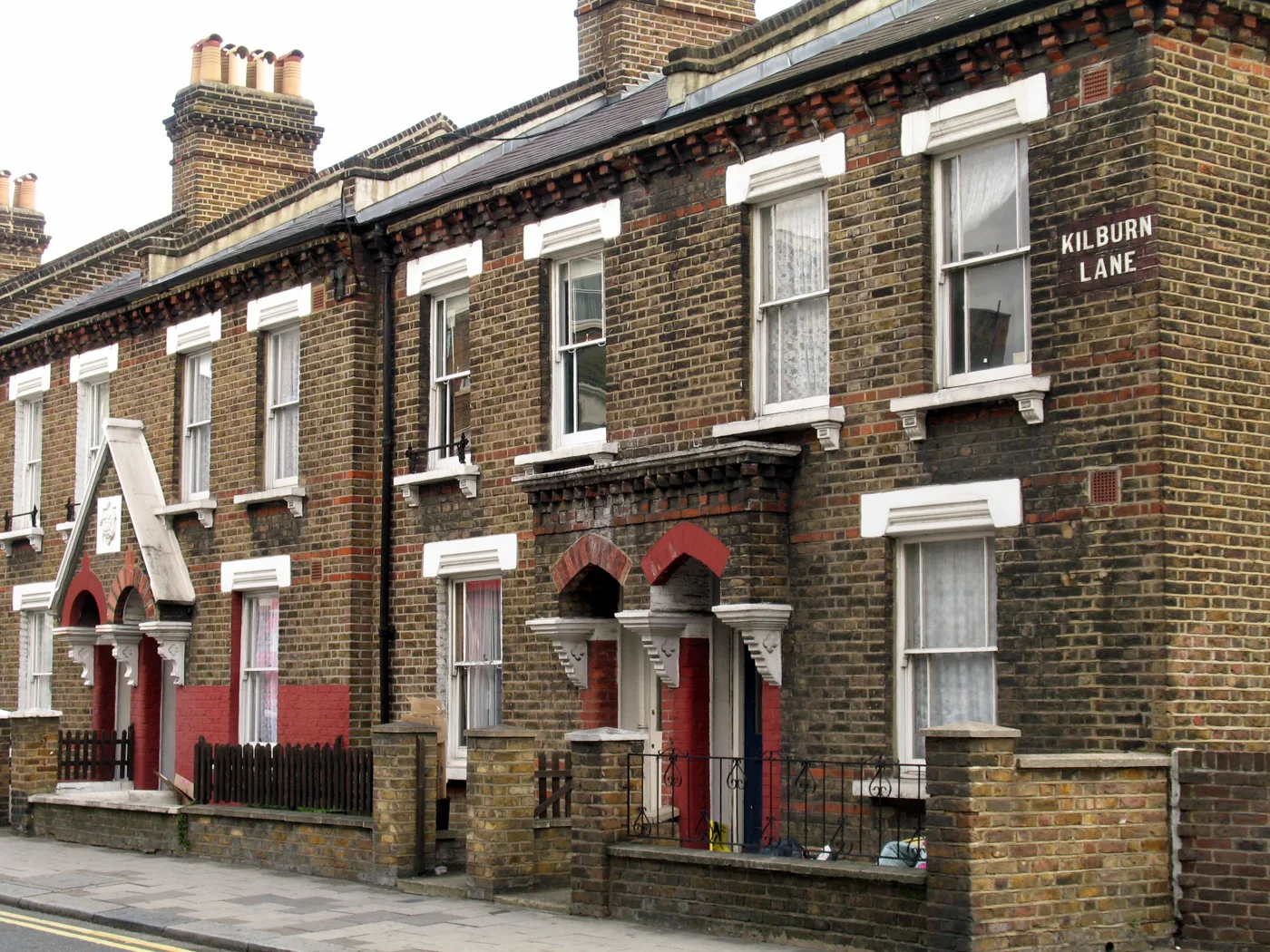 Cottages on Kilburn Lane, part of the Queen's Park Estate in W10, one of the streets covered by the 1992 Article 4 direction